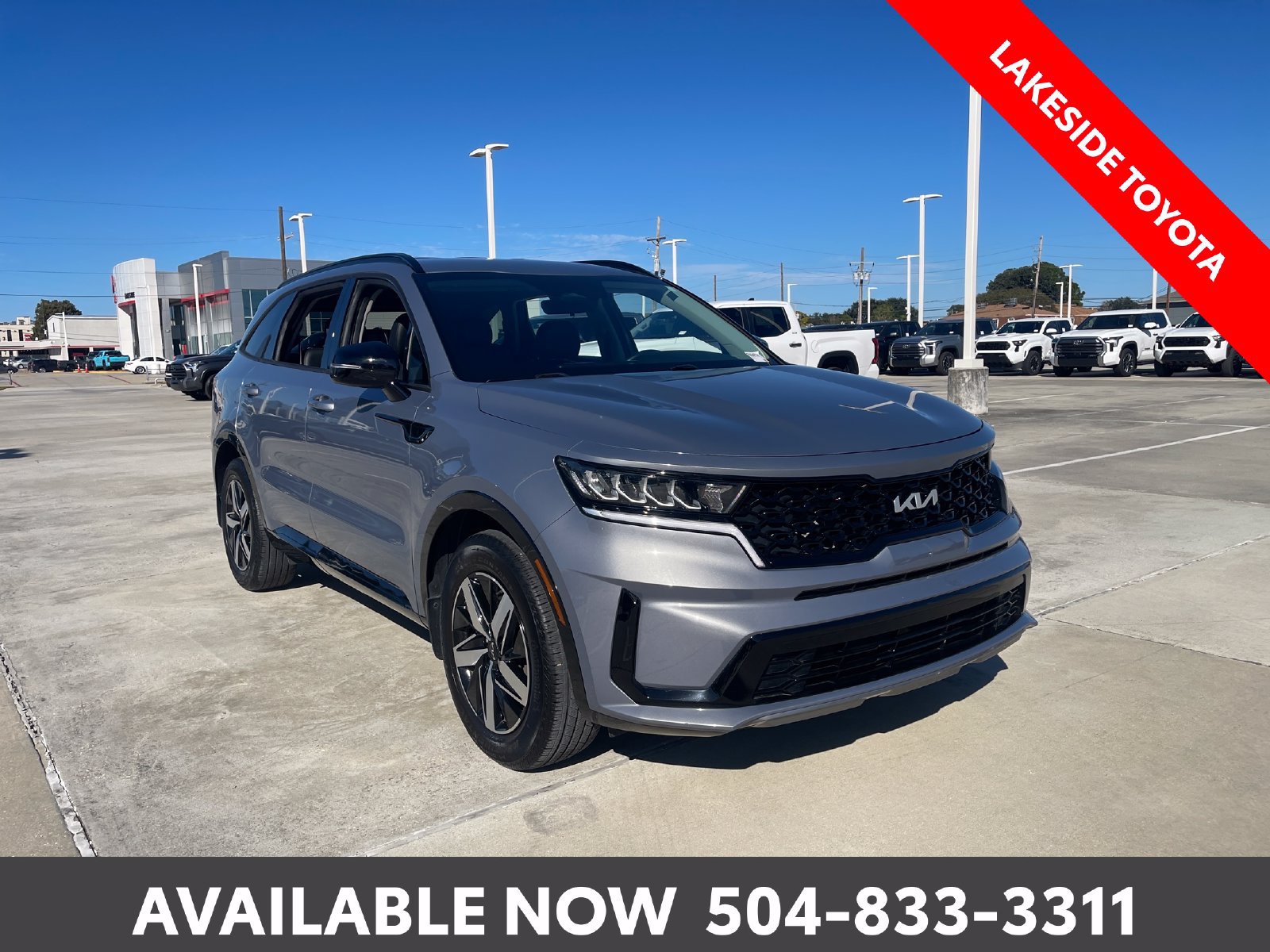 Used 2023 Kia Sorento S FWD image 7