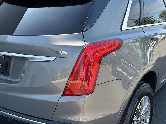 Used 2017 Cadillac XT5 Luxury w/ Driver Awareness Package AWD/4WD image 36