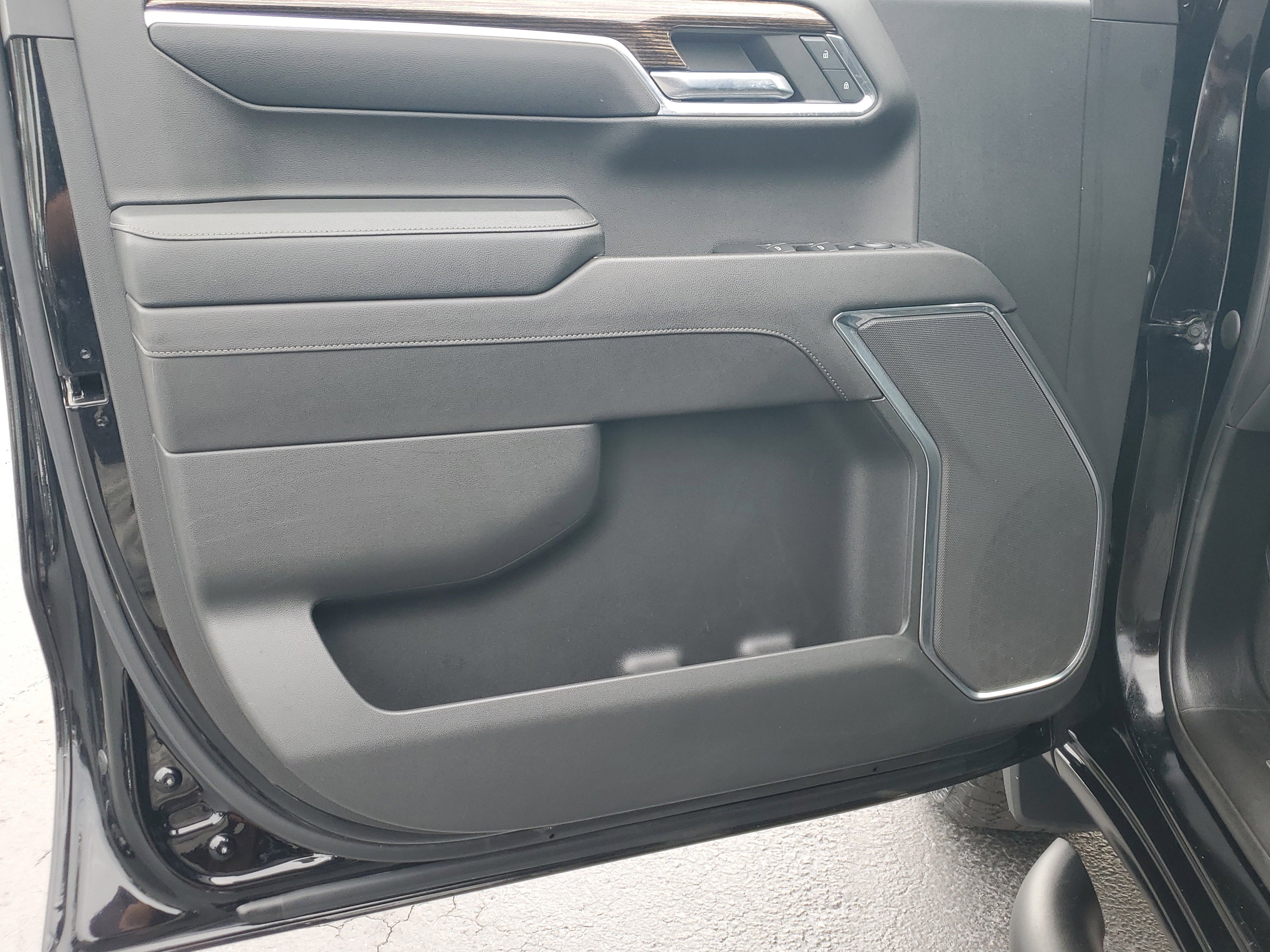 Used 2023 GMC Sierra 1500 Elevation image 18