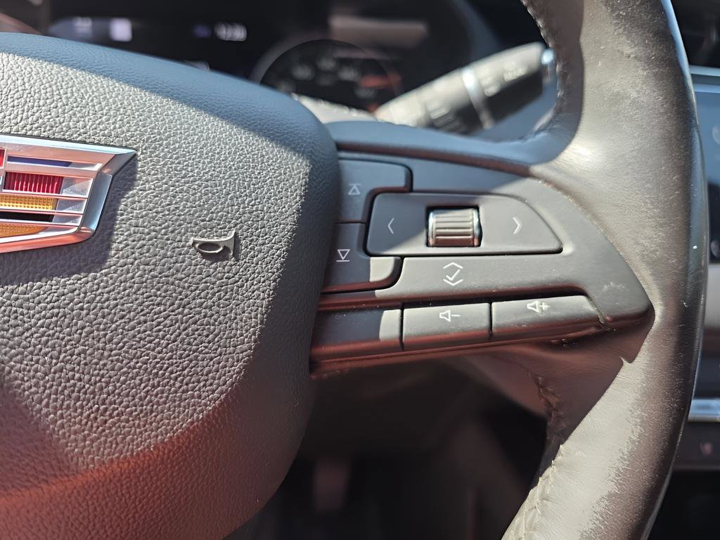 Used 2019 Cadillac XT4 Premium Luxury image 16