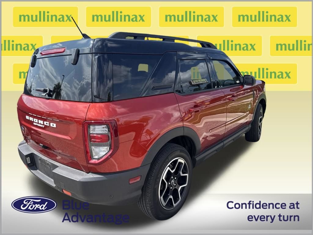 Used 2024 Ford Bronco Sport Outer Banks w/ Tech Package AWD/4WD image 2