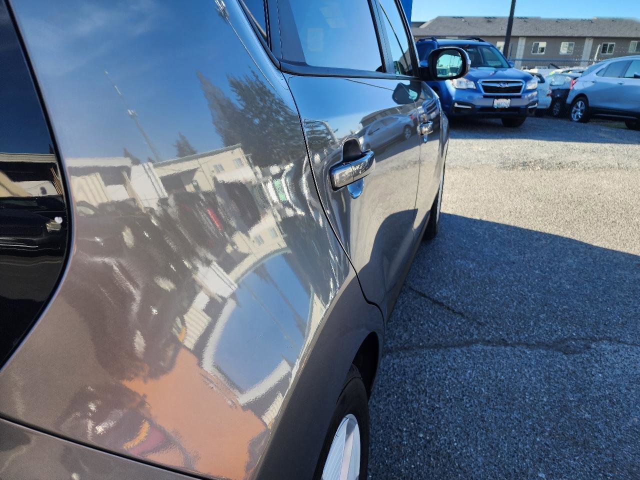 Used 2016 Kia Soul EV FWD image 37