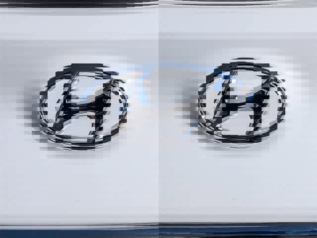 Used 2021 Hyundai Kona Limited w/ Cargo Package image 12