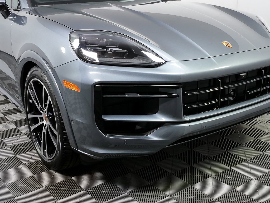 New 2026 Porsche Cayenne GTS image 41