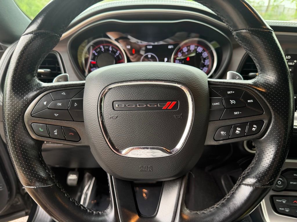 Used 2022 Dodge Challenger R/T w/ Plus Package image 17