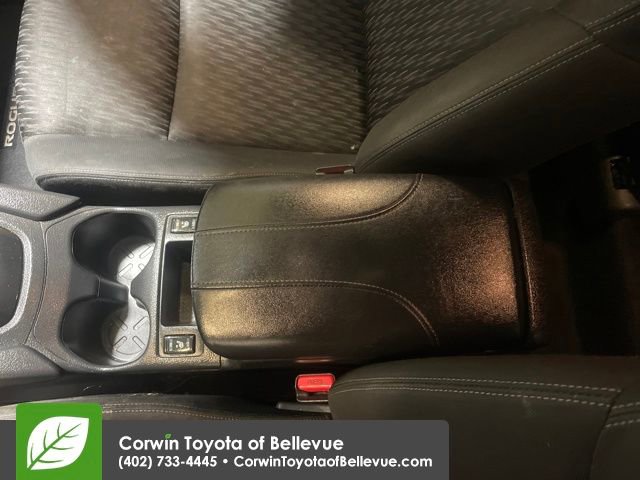 Used 2017 Nissan Rogue SV image 24