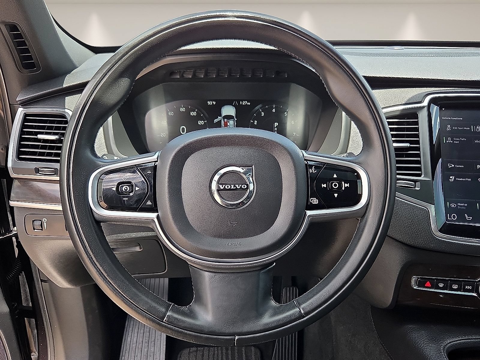 Used 2019 Volvo XC90 T6 Momentum AWD/4WD image 14