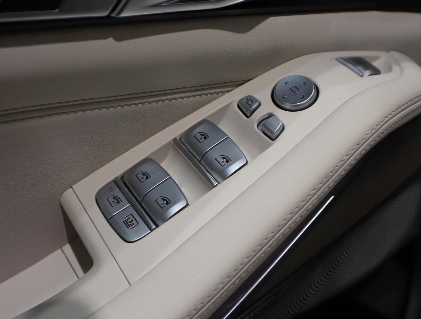 Used 2025 BMW X7 M60i image 26