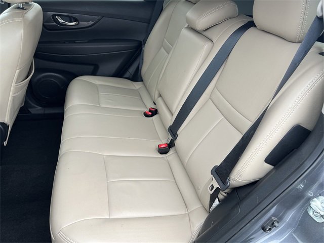 Used 2019 Nissan Rogue SV w/ Premium Package image 30