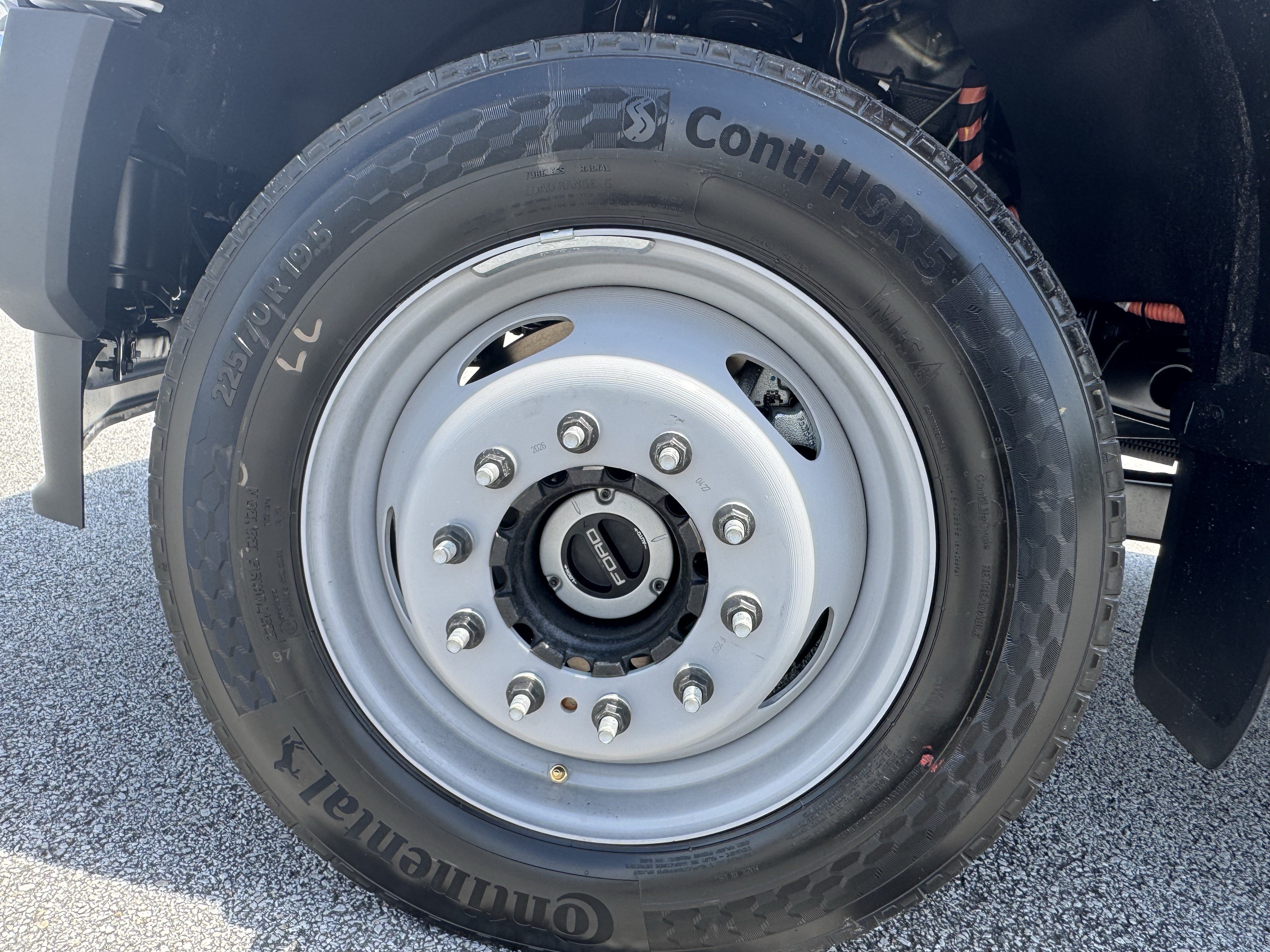 New 2026 Ford F450 4x4 SuperCab Super Duty image 12