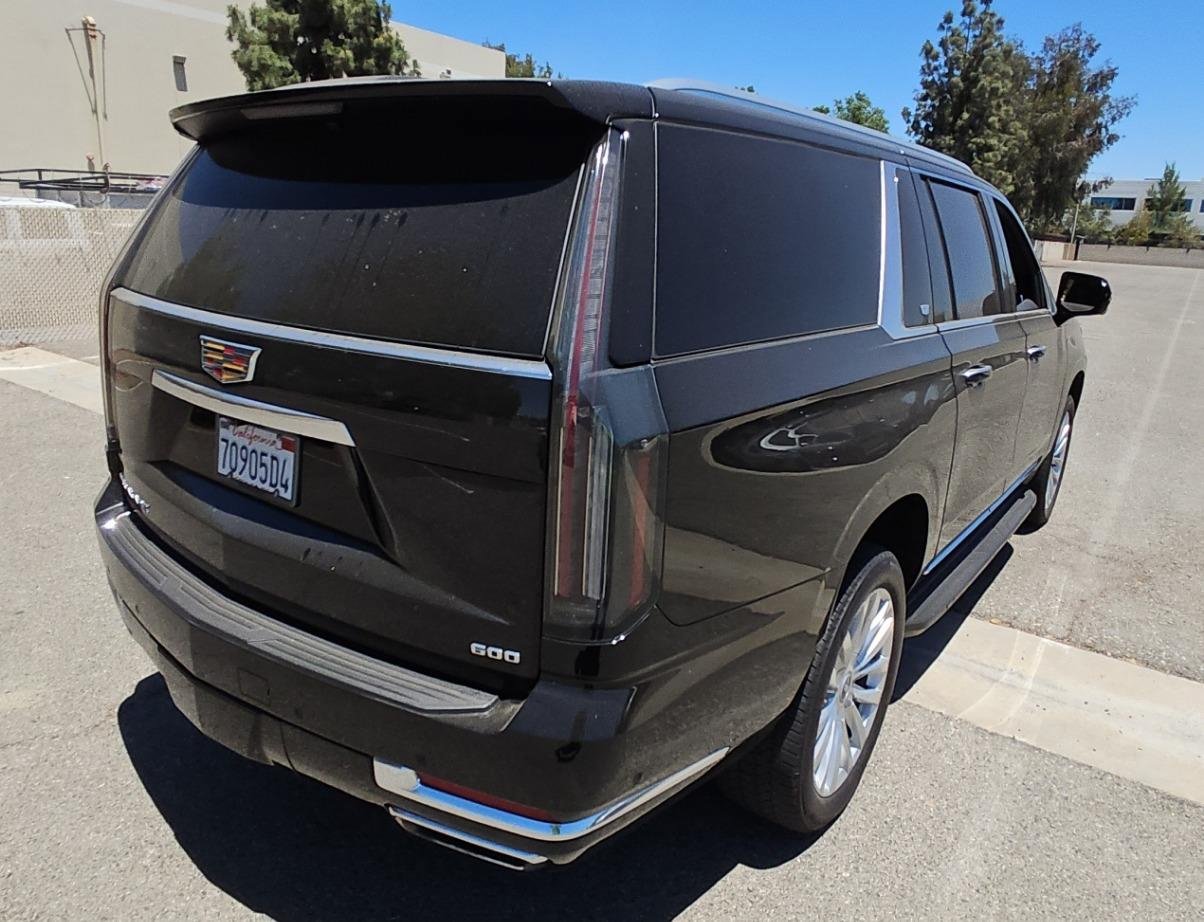 Used 2025 Cadillac Escalade ESV Luxury RWD image 20