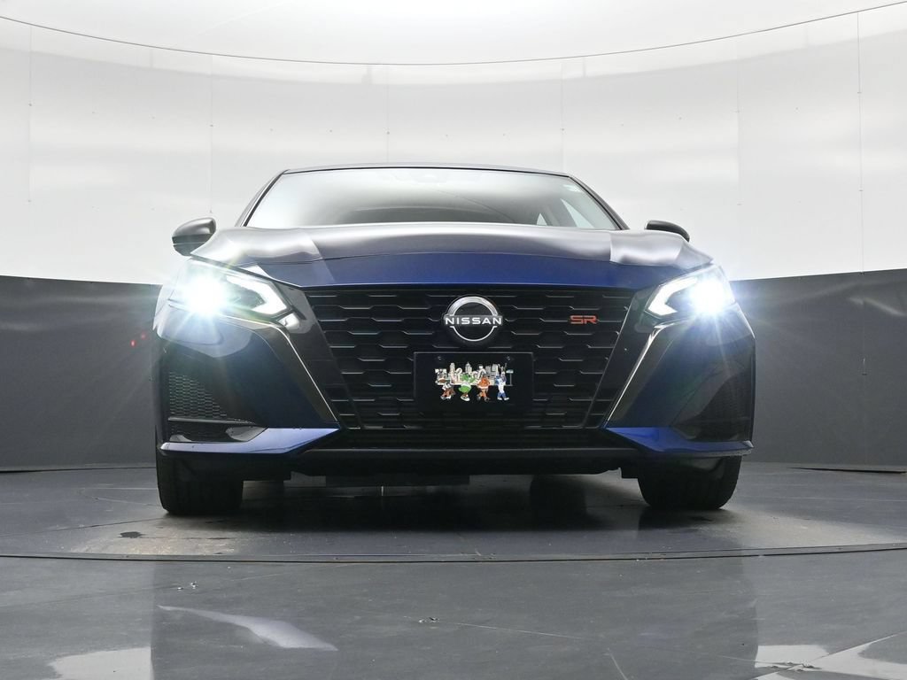 Used 2024 Nissan Altima 2.0 SR FWD image 21
