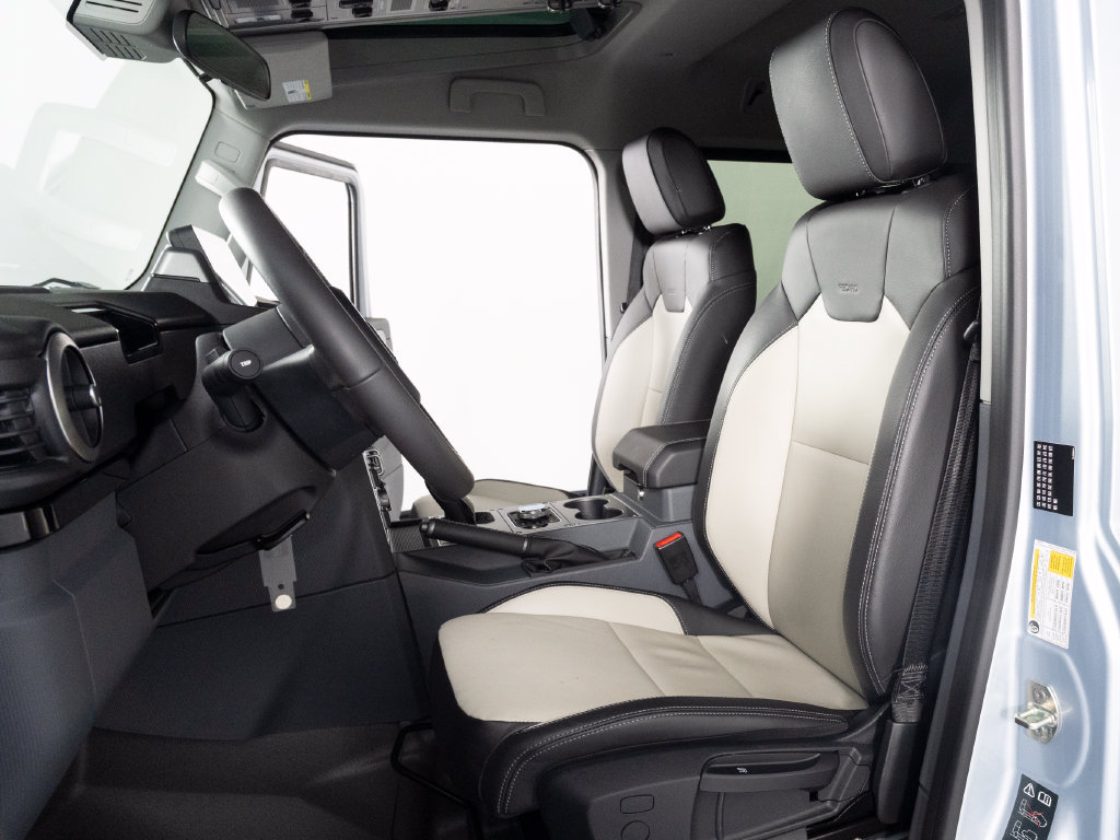 Used 2025 INEOS Grenadier Station Wagon AWD/4WD image 33
