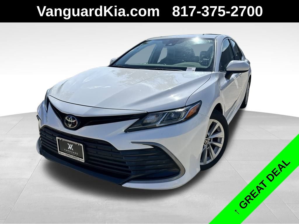 Used 2022 Toyota Camry LE