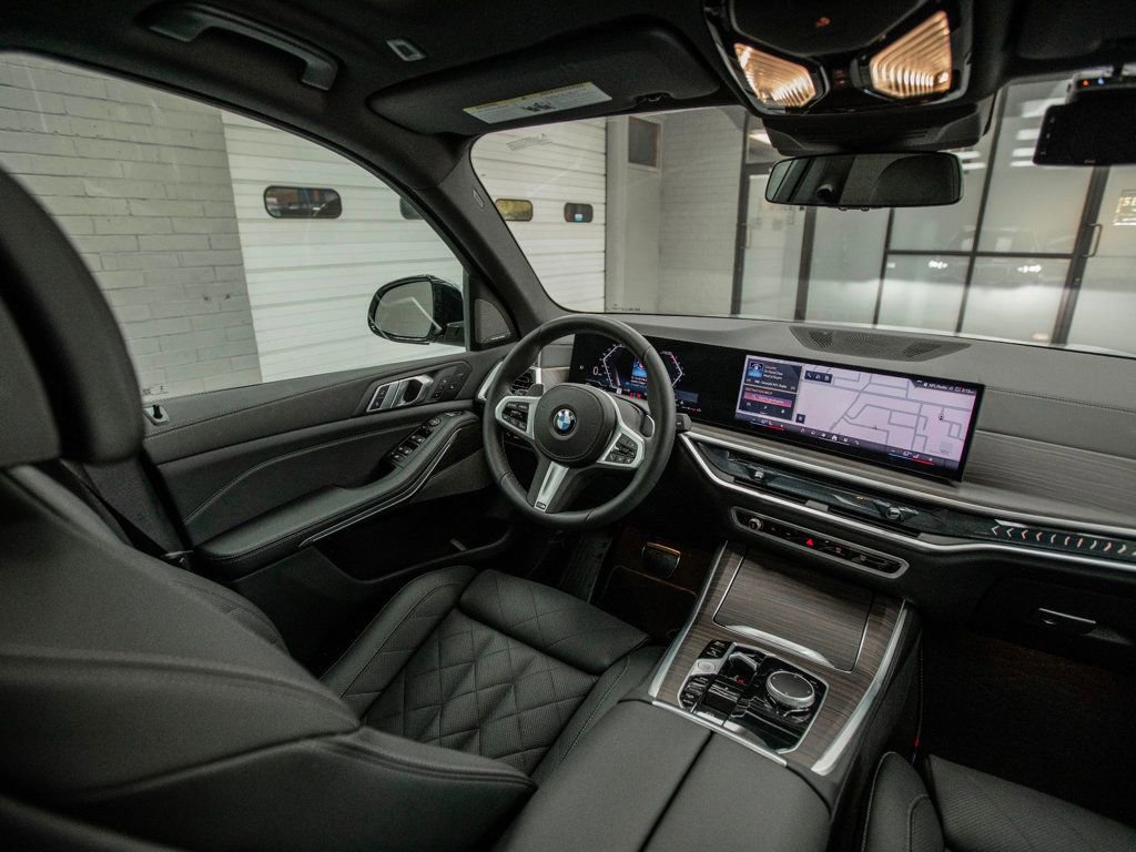 Used 2026 BMW X5 xDrive40i w/ M Sport Package image 16
