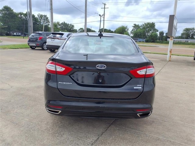 Used 2015 Ford Fusion SE w/ Equipment Group 202A image 25