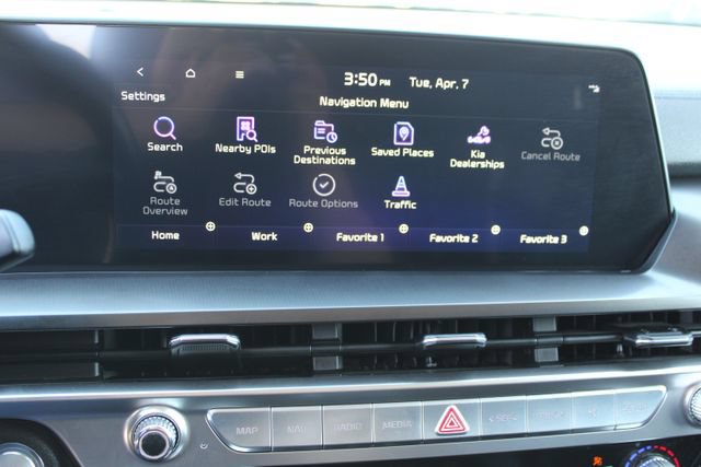 Used 2024 Kia Telluride LX FWD image 23