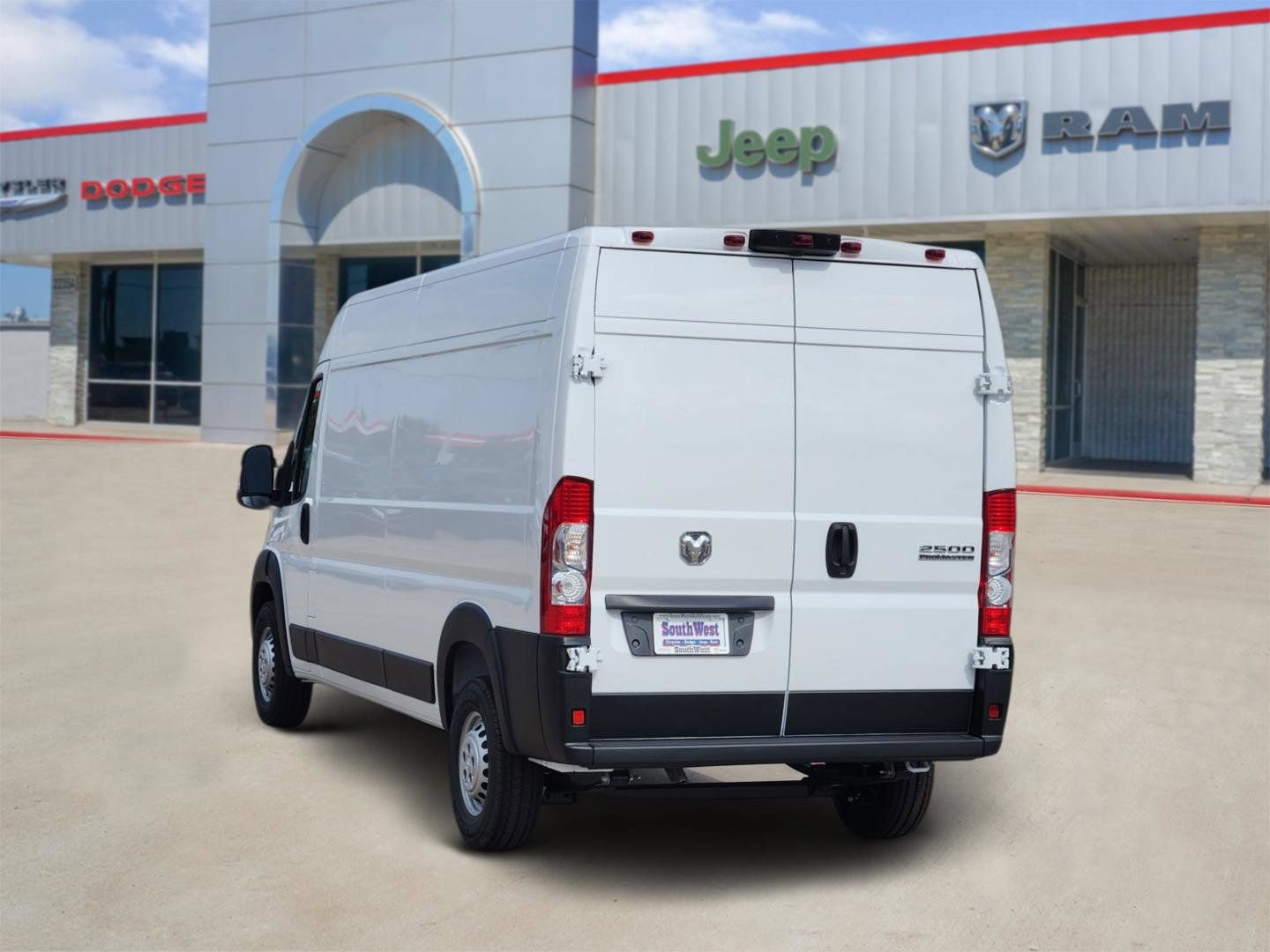 New 2026 RAM ProMaster 2500 w/ Convenience Group FWD image 4