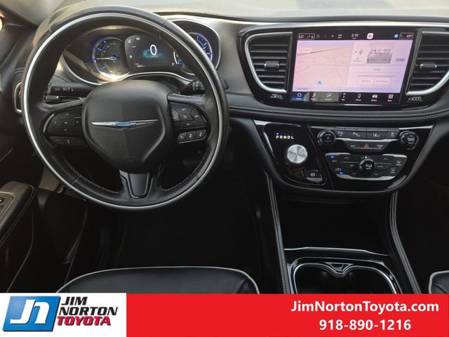 Used 2021 Chrysler Pacifica Limited w/ Premium & Safety Sphere Group FWD image 29