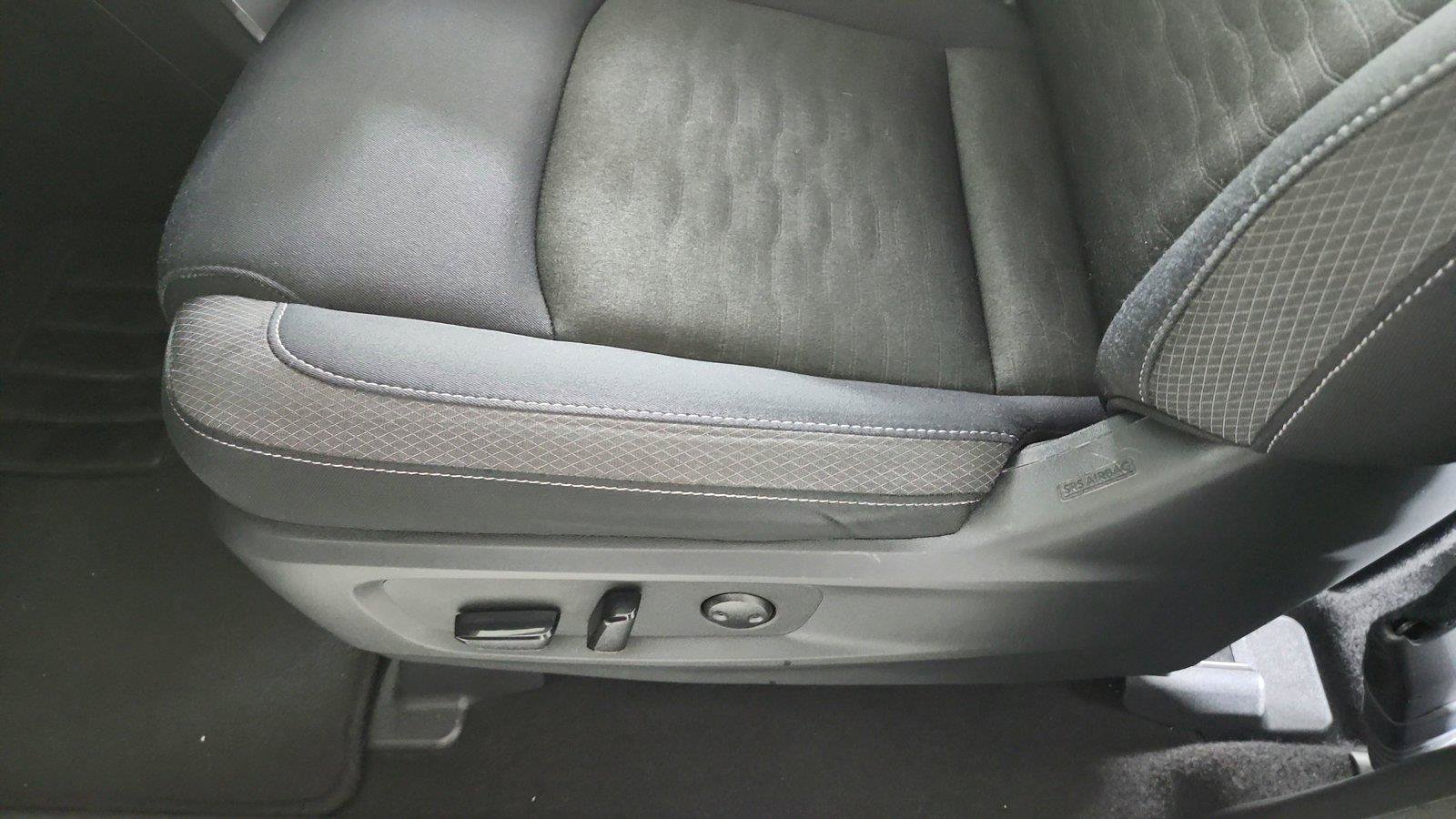 Certified 2025 Nissan Pathfinder SV FWD image 18