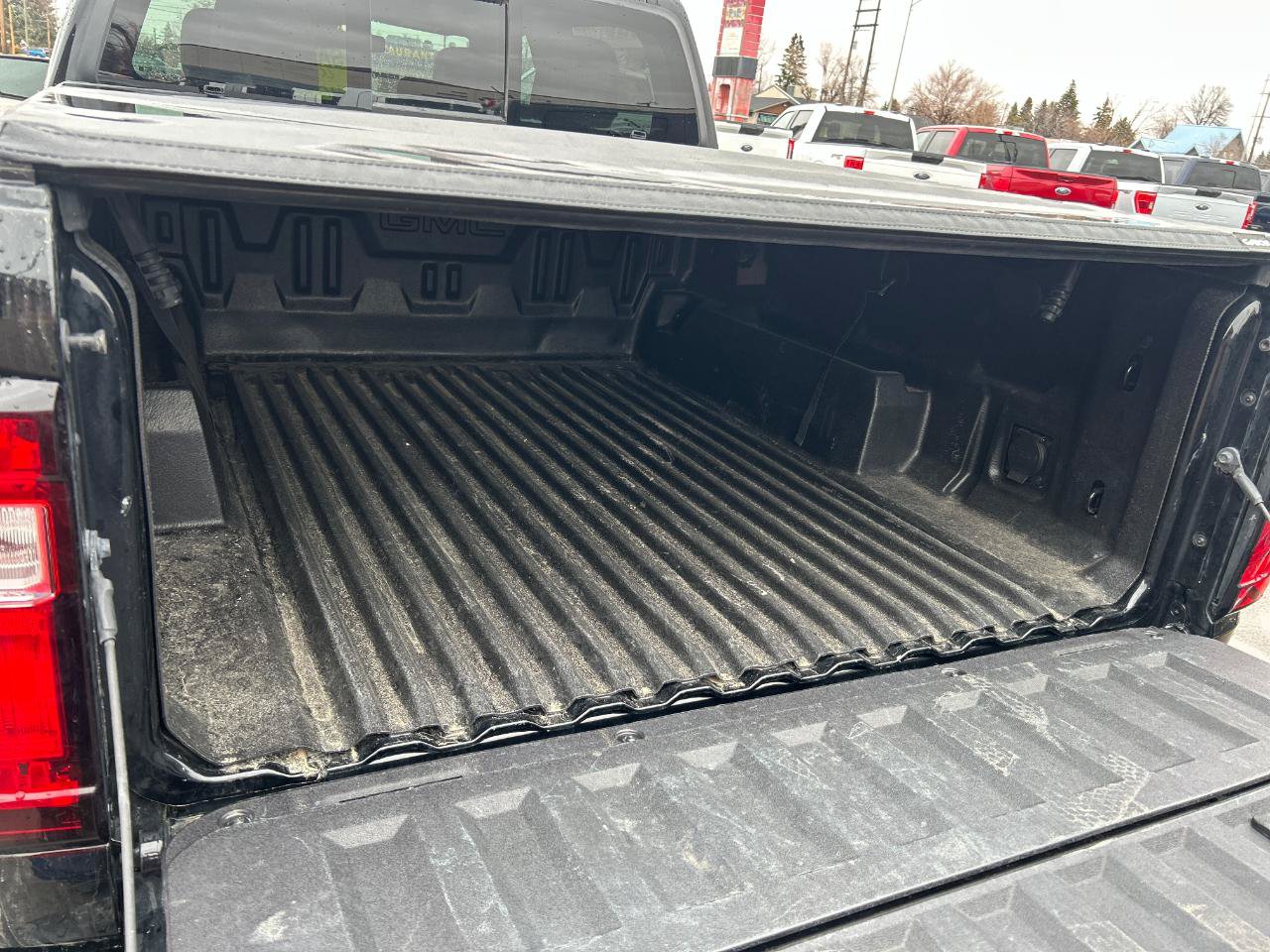 Used 2024 GMC Canyon AT4 AWD/4WD image 5
