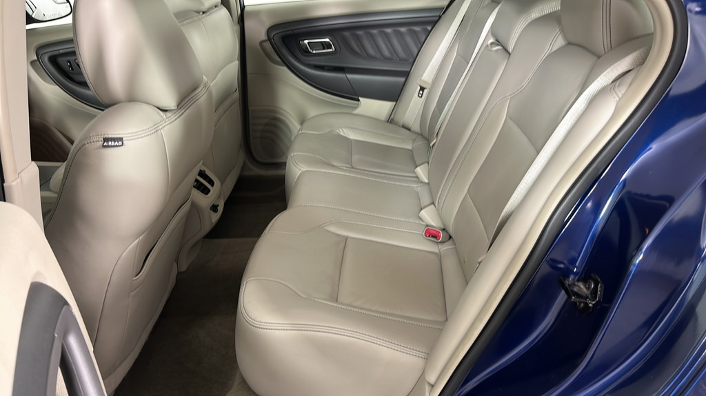Used 2012 Ford Taurus SEL FWD image 12
