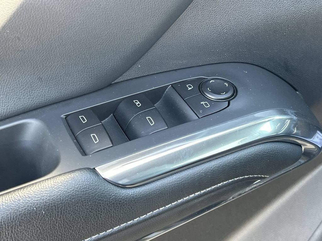 Certified 2025 Chevrolet Traverse LT AWD/4WD image 21