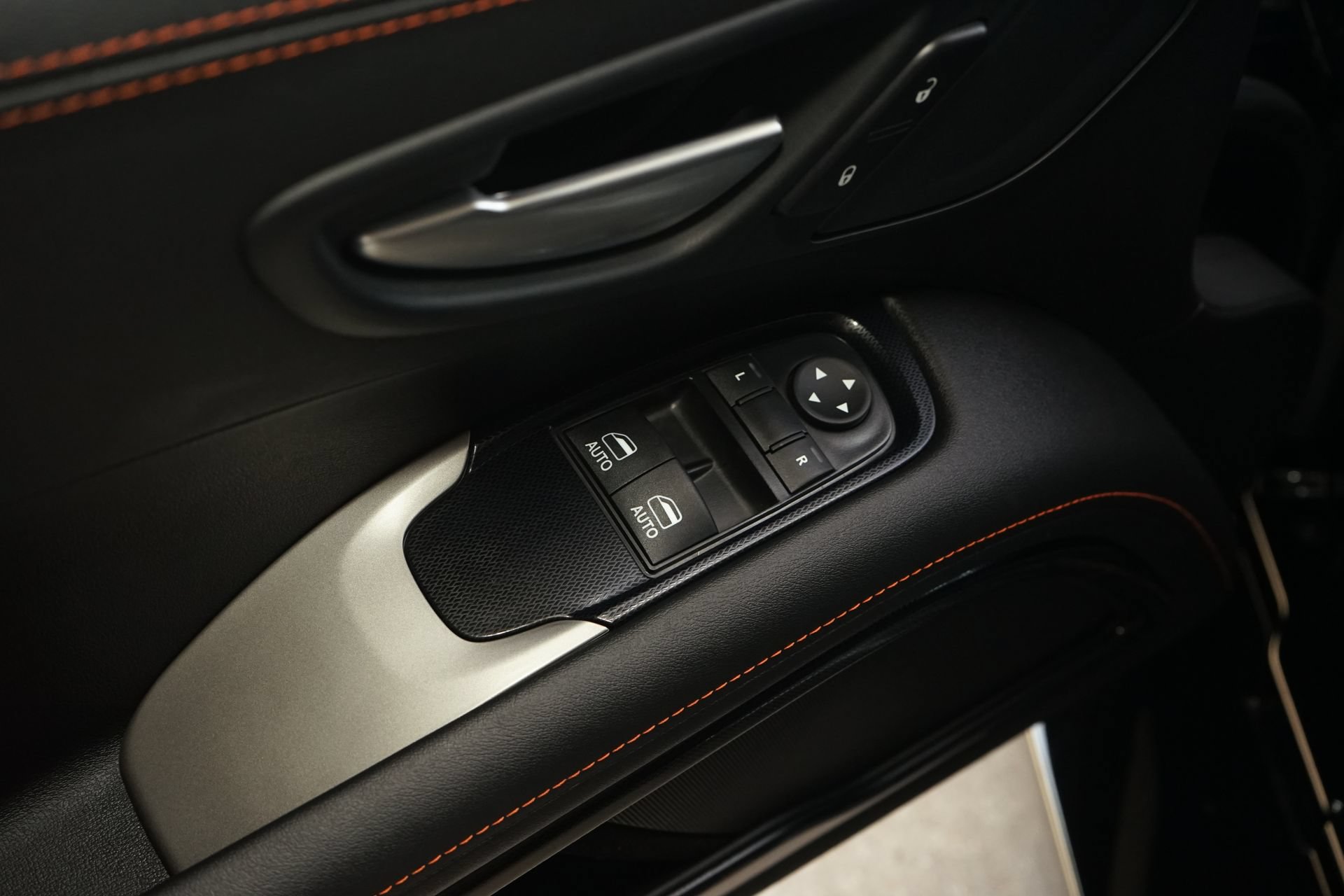 Used 2014 SRT Viper SRT-10 RWD image 13