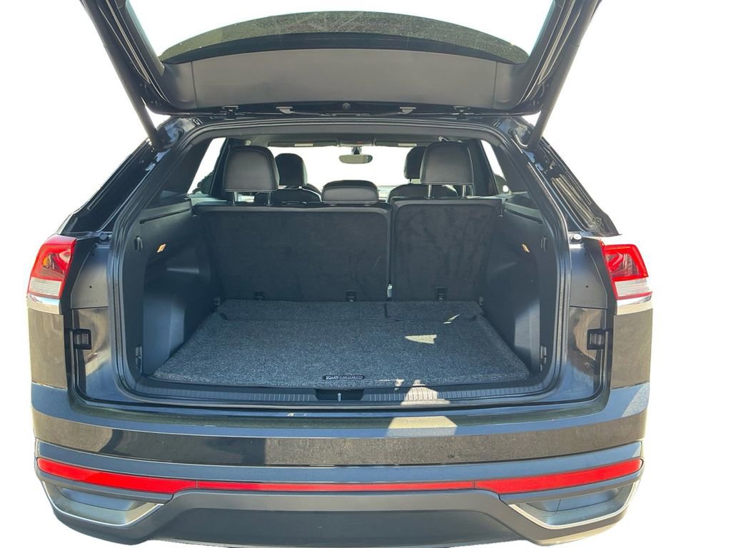 Used 2021 Volkswagen Atlas Cross Sport SE image 24