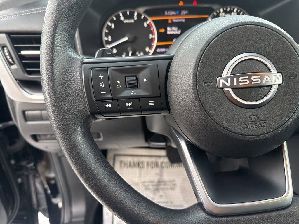 Used 2024 Nissan Rogue SV image 22