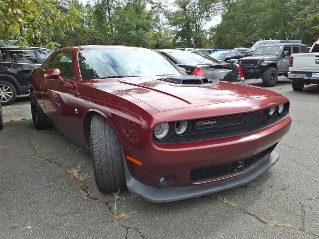 Used 2019 Dodge Challenger R/T Scat Pack w/ Shaker Package RWD image 1