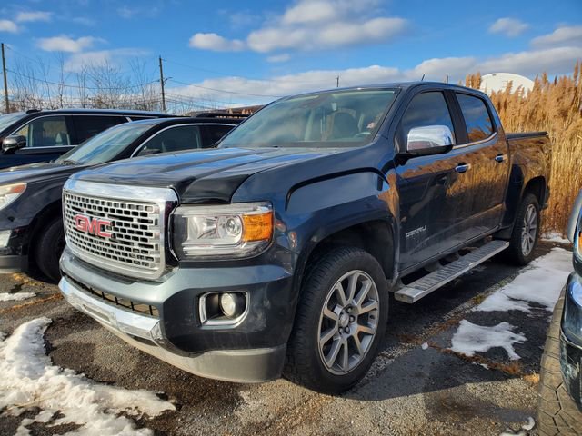 Used 2019 GMC Canyon Denali image 2