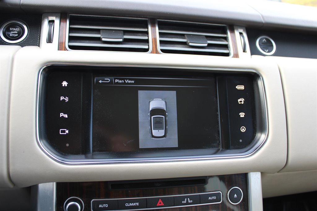 Used 2016 Land Rover Range Rover HSE image 34