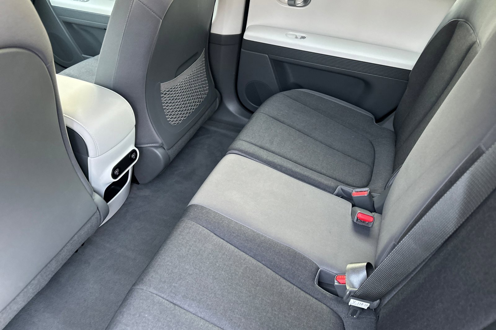 Used 2024 Hyundai Ioniq 5 SE image 12