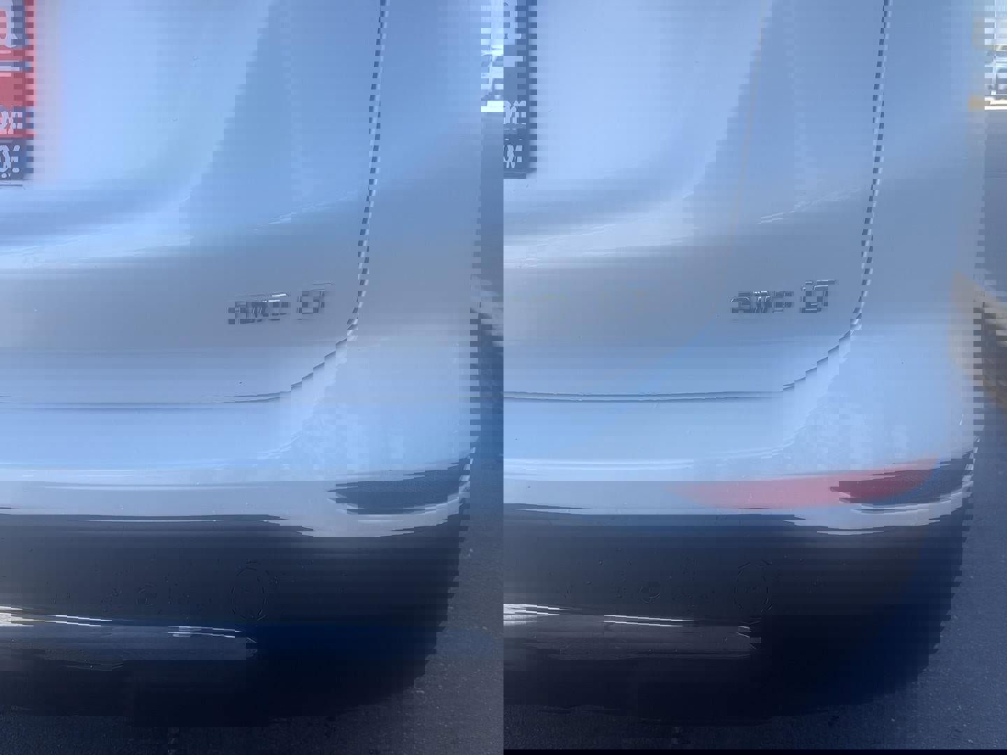 Used 2023 Chevrolet Equinox LT image 4