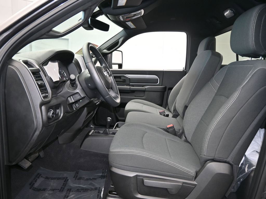 Used 2024 RAM 3500 Tradesman image 11