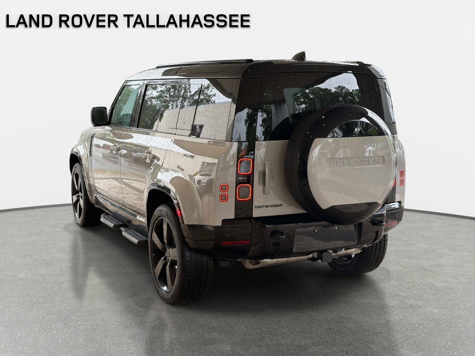 New 2026 Land Rover Defender 110 X-Dynamic SE AWD/4WD image 7