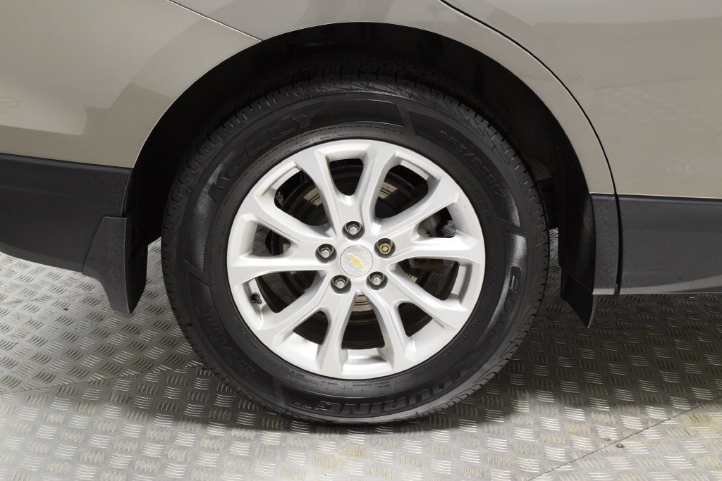 Used 2018 Chevrolet Equinox LT AWD/4WD image 37