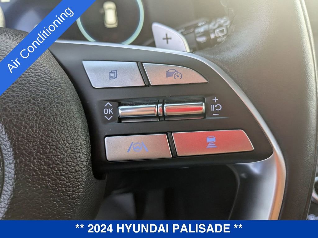 Used 2024 Hyundai Palisade Calligraphy image 17