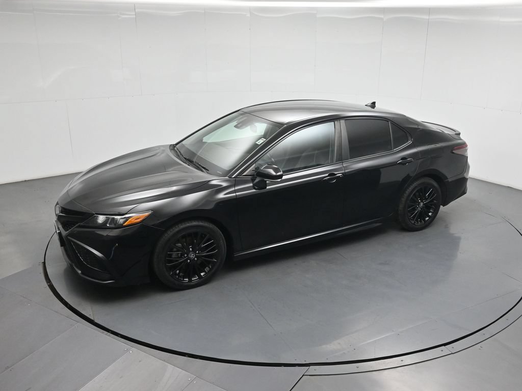 Used 2021 Toyota Camry SE w/ Convenience Package FWD image 42