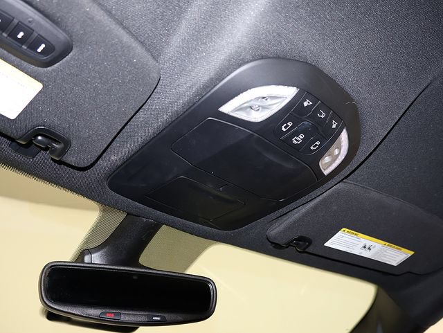Used 2025 Chrysler Pacifica Select FWD image 23