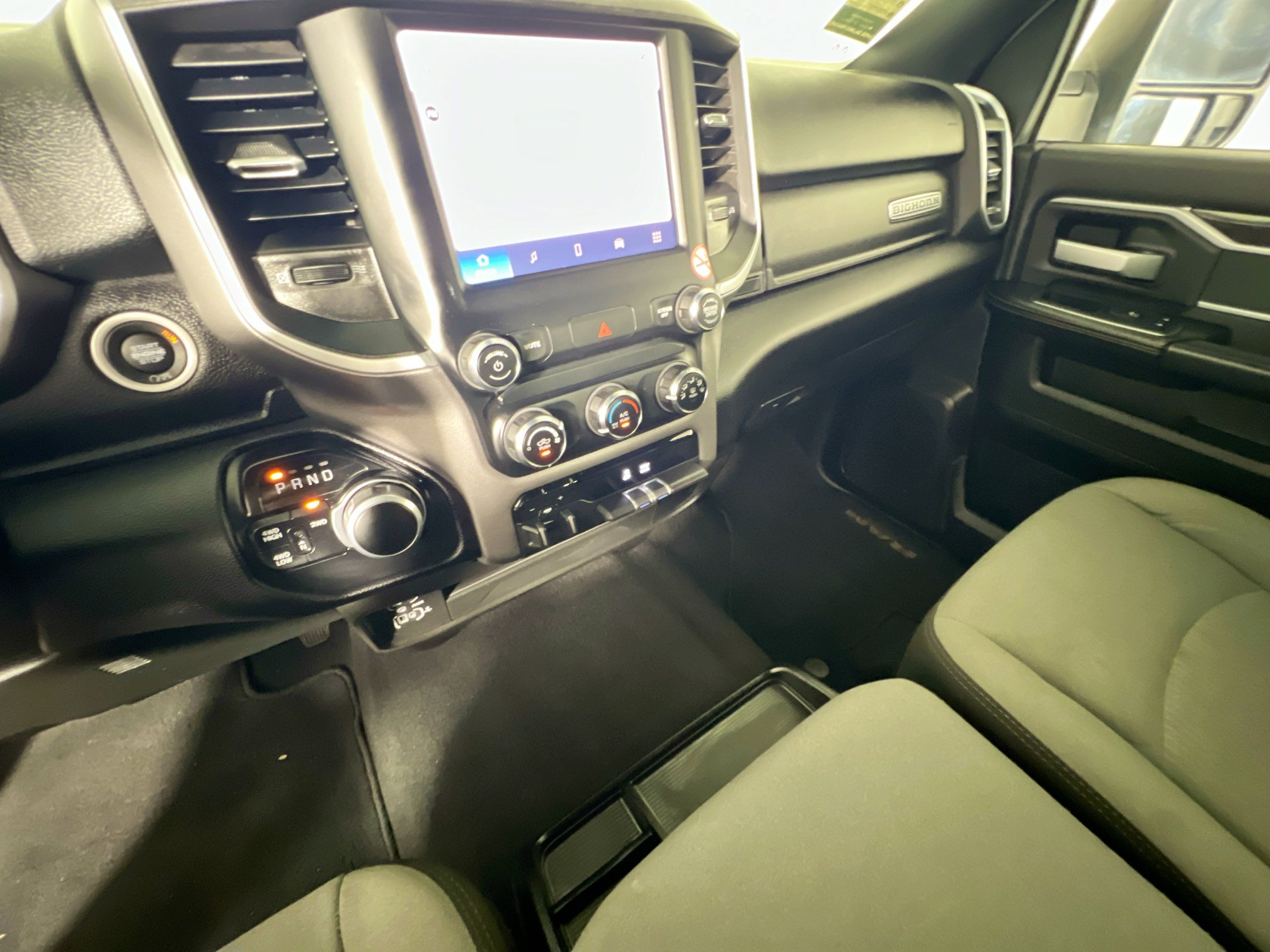 Used 2024 RAM 2500 Big Horn AWD/4WD image 26