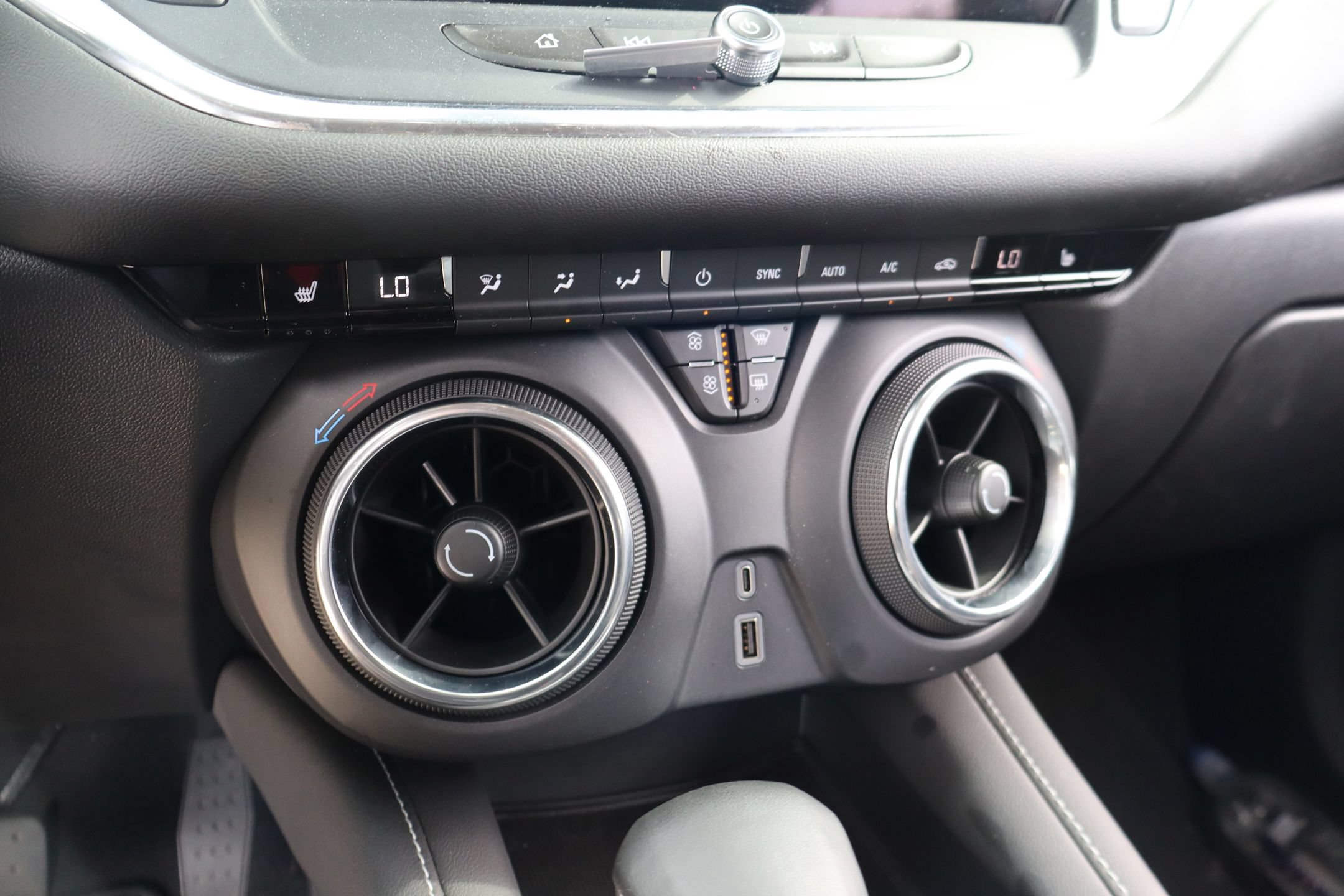 Used 2023 Chevrolet Blazer LT FWD image 20
