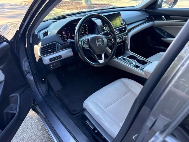 Used 2020 Honda Accord Touring image 14