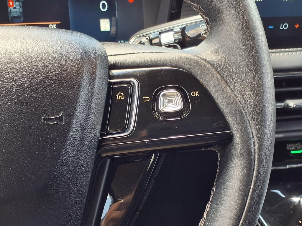 Used 2023 Lincoln Corsair FWD image 16