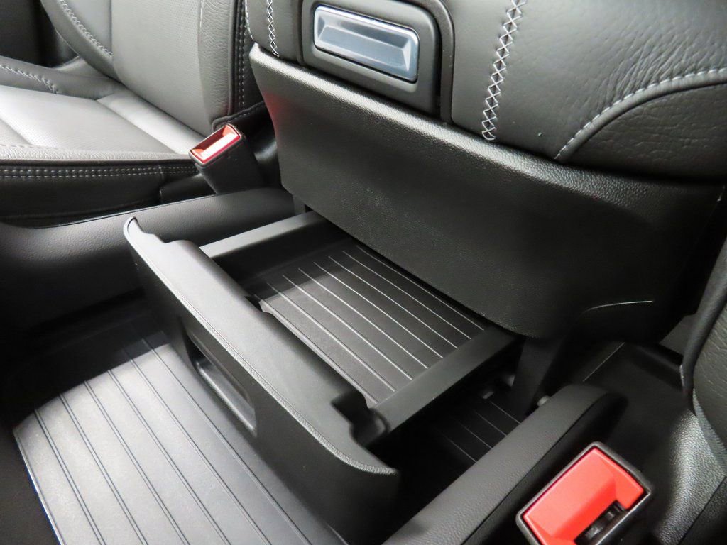 Used 2024 GMC Yukon XL Denali image 26