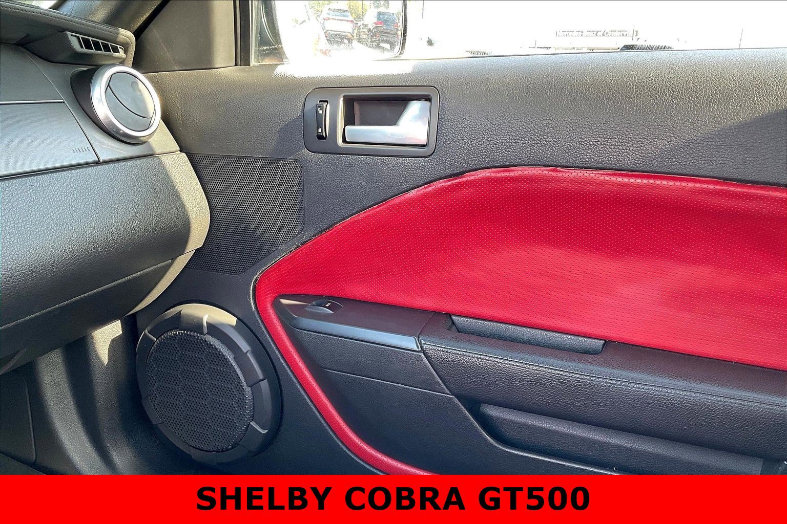 Used 2007 Ford Mustang Shelby GT500 RWD image 39