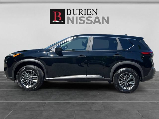 Used 2023 Nissan Rogue S FWD image 2