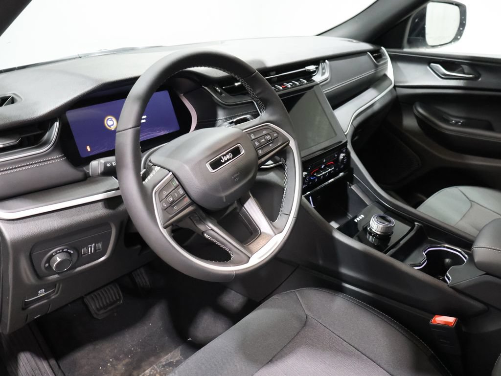 New 2026 Jeep Grand Cherokee Laredo X AWD/4WD image 19