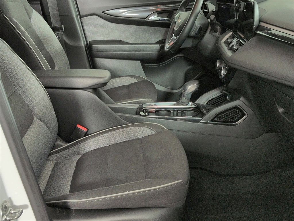 Used 2024 Chevrolet TrailBlazer LT w/ LT Cold Weather Package image 25